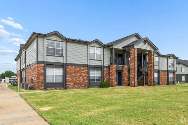 Building Photo - Pryor Creek