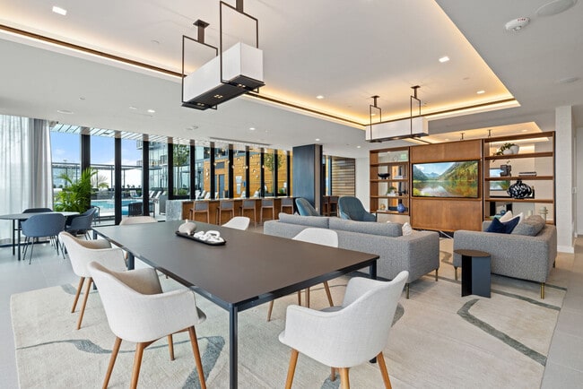 400H apartments — community photo - 400H