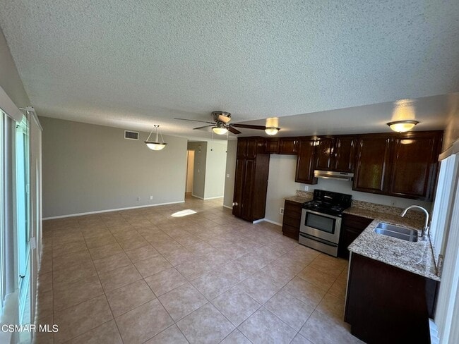Photo - 2259 N Hietter Ave