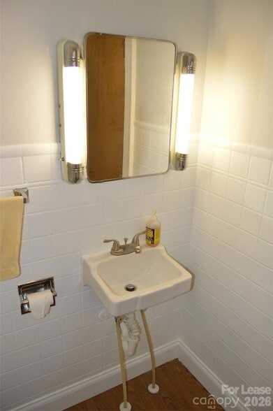 Photo - 1225 Davie Ave