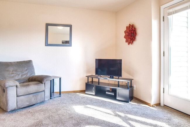 Building Photo - 23 E King St Unit ID1308961P