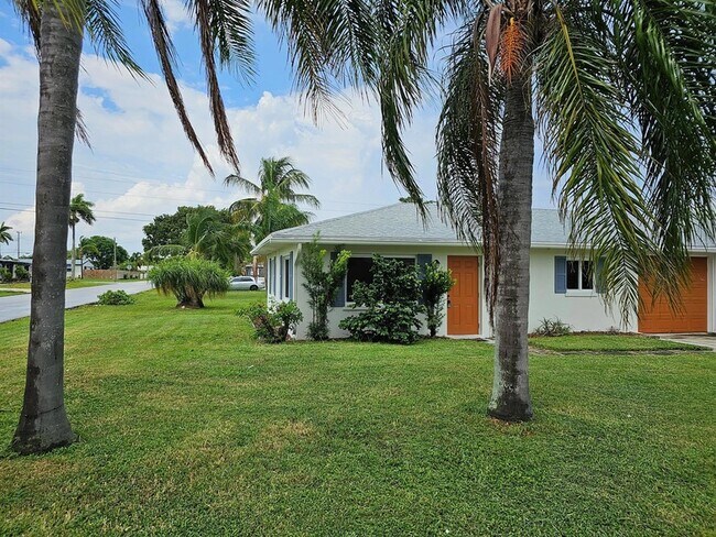 Photo - 145 SW 8th Ave