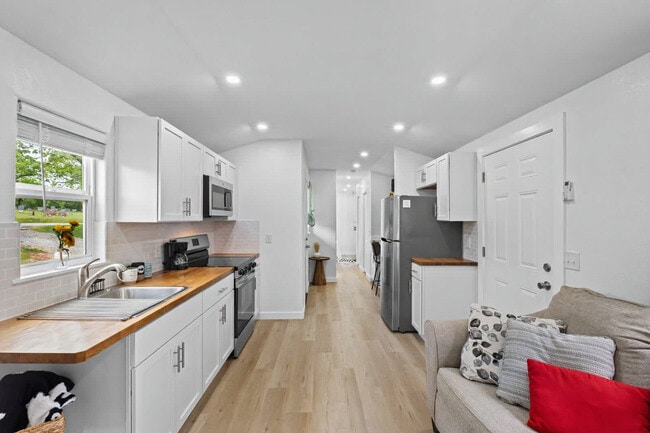 Photo - 403 E Roller Ave Unit SI ID1520950P