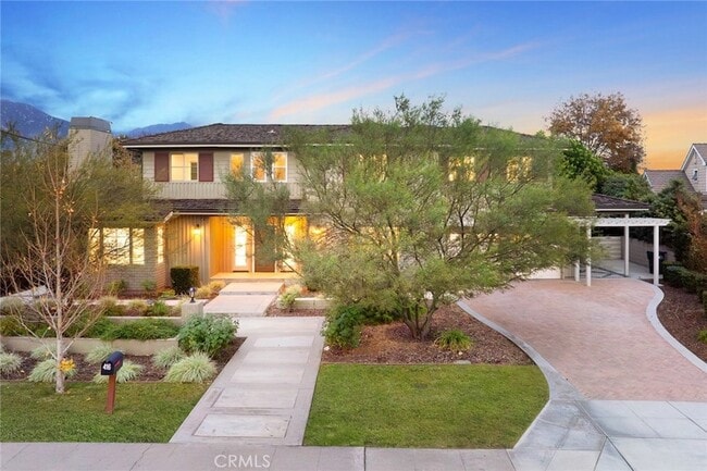 Building Photo - 416 N Altura Rd