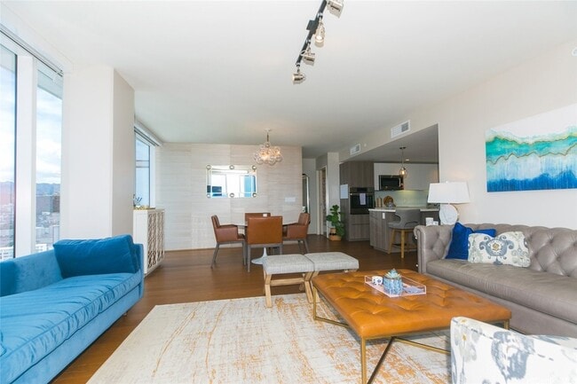 Photo - 888 Kapiolani Blvd