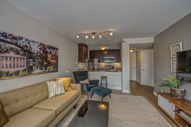 Building Photo - Bayaud Tower & The Gardens