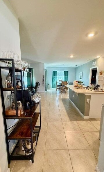 Photo - 295 Taylor Grvs St