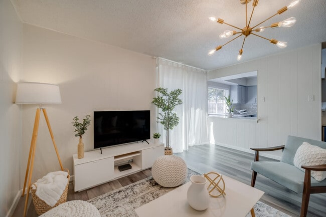 Photo - 1904 Jasmine Ln Unit ID1056384P