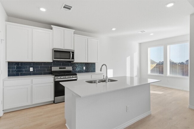 Photo - 115 Sophie Dr