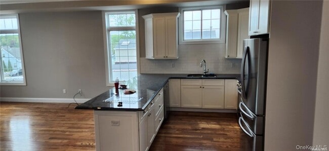 Photo - 22 Bayville Ave