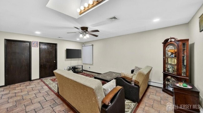 Photo - 14 Carteret St