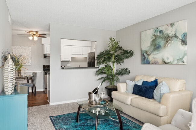 Hereford 1BR, 1BA - 550SF - Living Room - Duke Manor- Students save up to 10%!