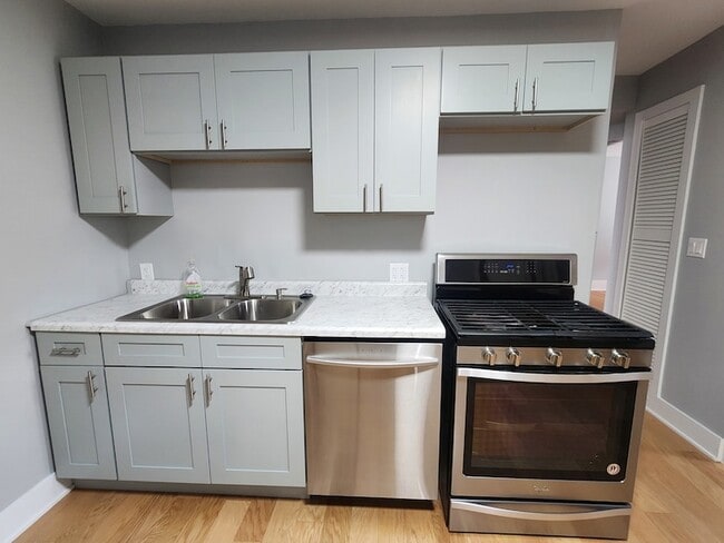 Photo - 5025 W Berenice Ave Unit 2R