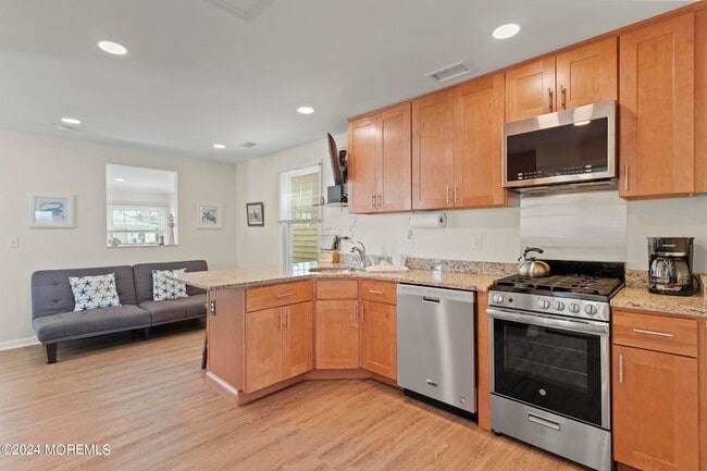 Photo - 259 Sheridan Ave