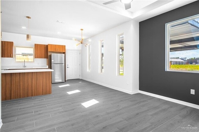 Photo - 604 N Onyx Ave Unit 3