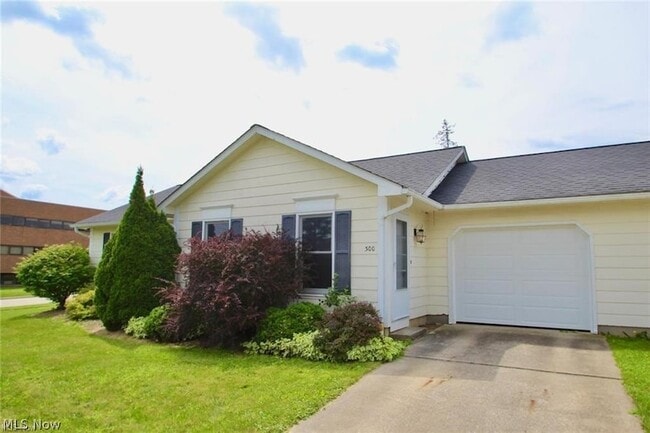 Building Photo - 300 Northland Dr Unit 302