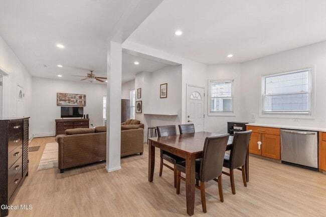 Photo - 2210 15th St