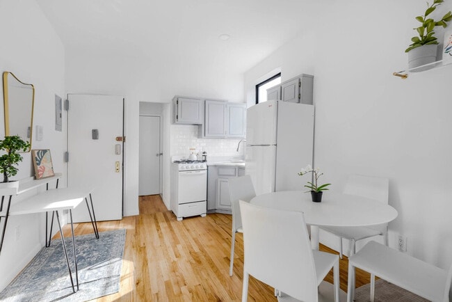 Photo - 308 E 118th St Unit ID1285574P