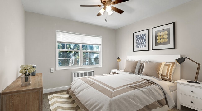 Bedroom - Laurel Court