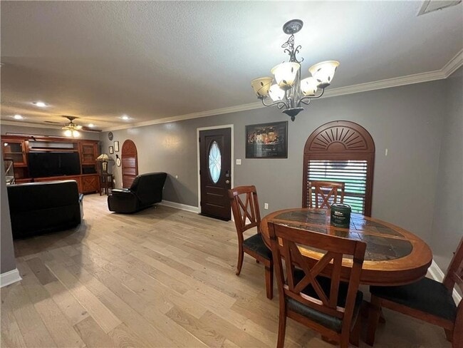 Photo - 2816 Munster Blvd