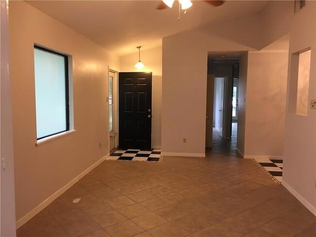 Photo - 5302 Avenue G Unit B Unit B