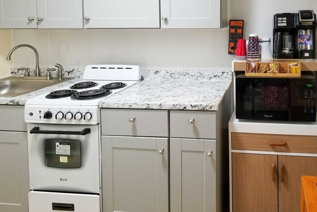 Photo - 52 Lewis Pkwy Unit SI FL1-ID1545731P