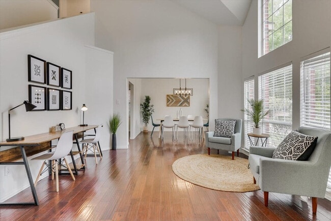 Photo - 7007 Longmeadow Dr Unit ID1056390P