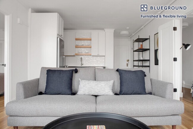 Photo - 1284 Beacon St Unit SI FL8-ID482