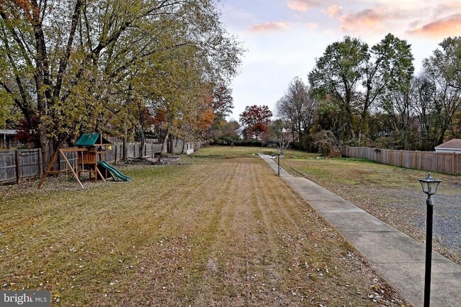 Photo - 7125 Harrison Ln
