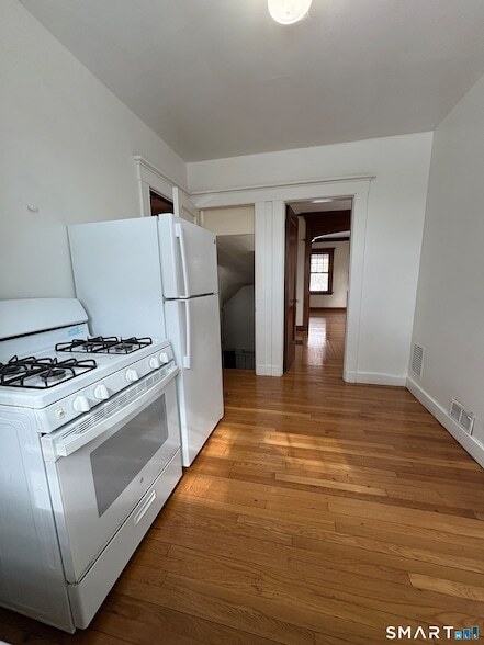 Photo - 49 Hubinger St