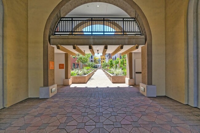 Photo - Renaissance Square