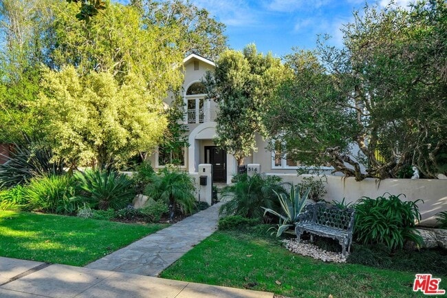 Building Photo - 314 Palisades Ave