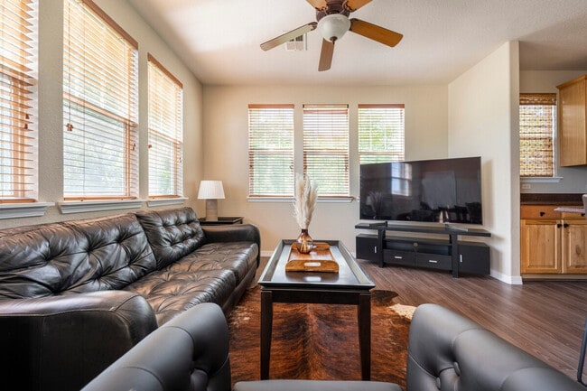 Building Photo - 8393 Canyon Rim Trail Unit ID1045096P