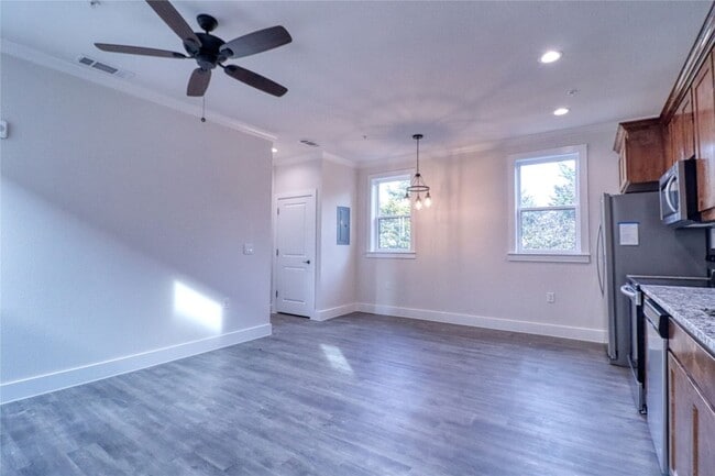 Photo - 525 George Hopper Rd Unit 210