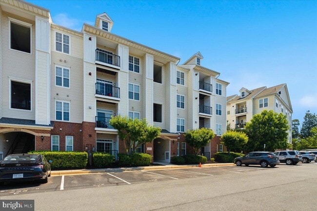 Photo - 21228 McFadden Square Unit 314