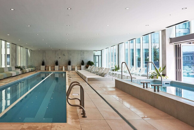 Photo - 1000 S Michigan Ave Unit FL60-ID1268608P