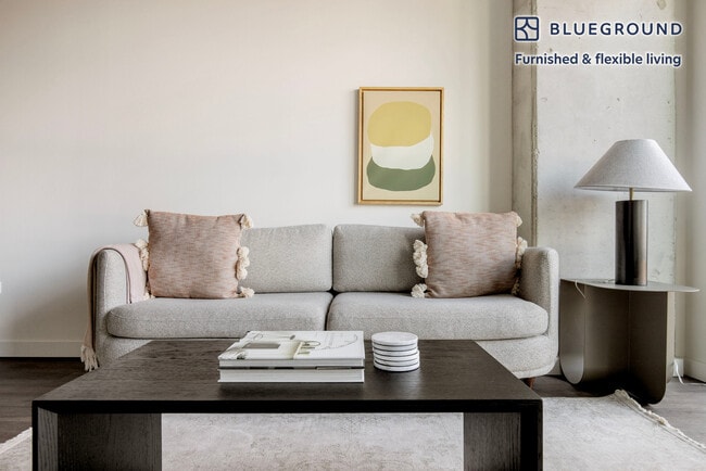 Photo - 751 N Hudson Ave Unit FL4-ID1040