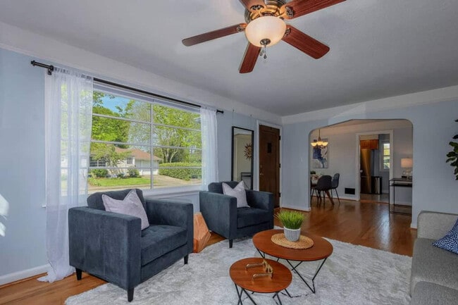 Photo - 4401 NW Columbia St Unit ID1381889P