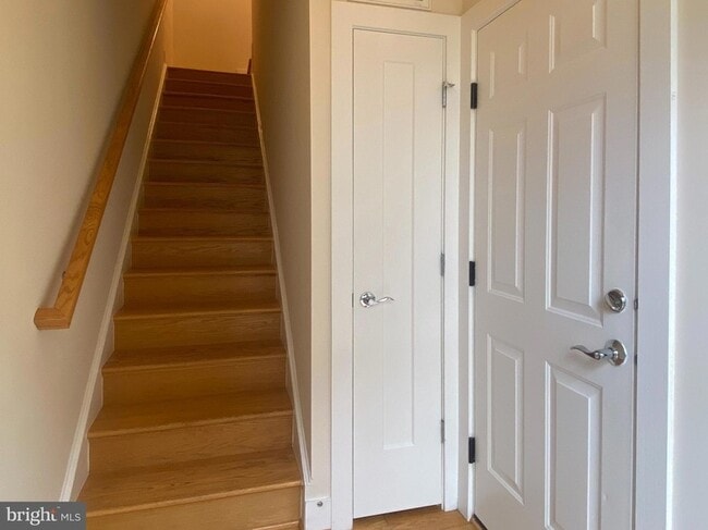 Photo - 924 King Farm Blvd