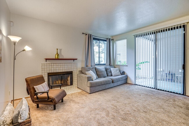 Building Photo - 3643 West Ct Unit SI ID1546418P