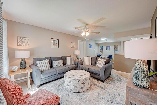 Photo - 3038 Parkway Blvd Unit 305
