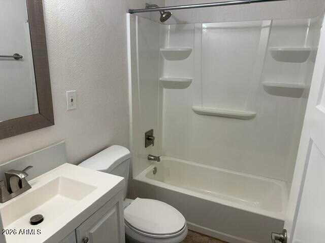 Photo - 2545 E Clarendon Ave Unit 3