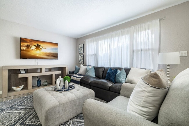 Photo - 2454 Whitman St Unit SI ID1023053P