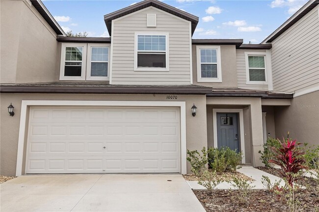 Photo - 10070 Trumpet Honeysuckle Wy