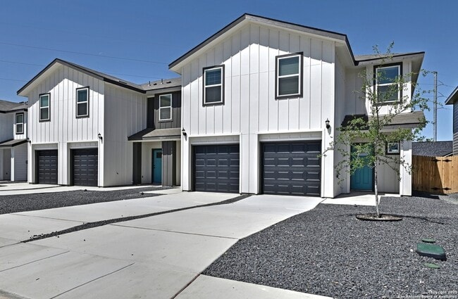 Photo - 11315 Clearmine St