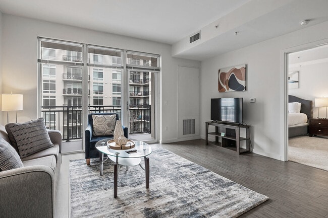 Photo - 301 Commons Park S Unit SI FL6-ID1050413P