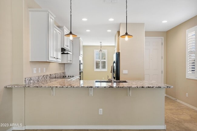 Photo - 2820 E Detroit St