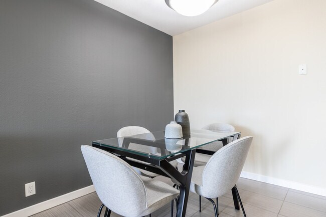 Photo - 1050 Benton St Unit FL2-ID1978