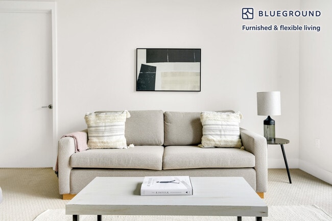 Photo - 3003 Olin Ave Unit FL4-ID831