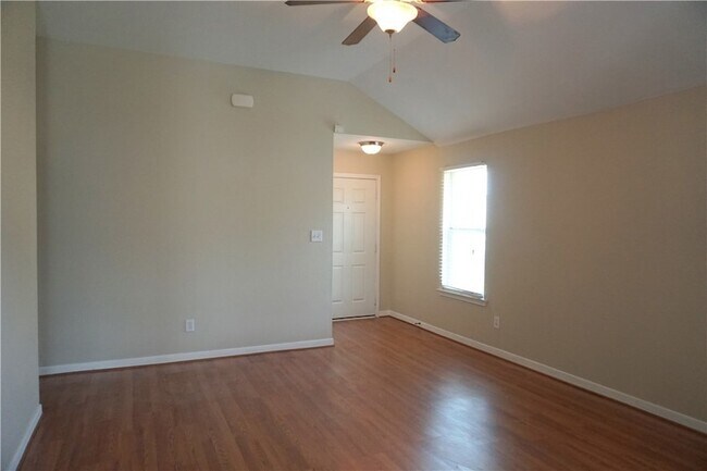 Photo - 1810 Stephanie St